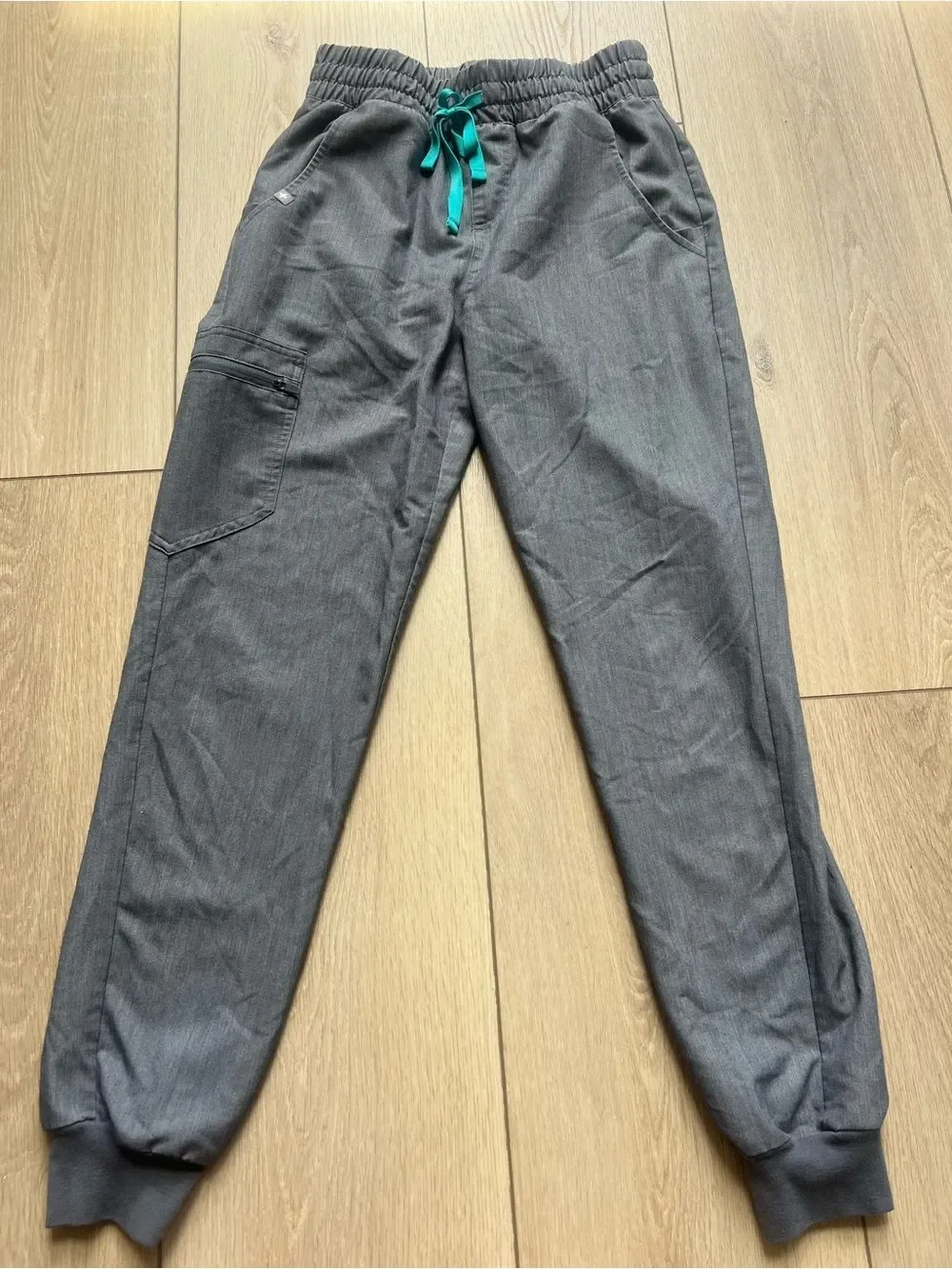Figs Technical Collection Zamora Jogger Scrub Pants in Graphite Grey Size XS